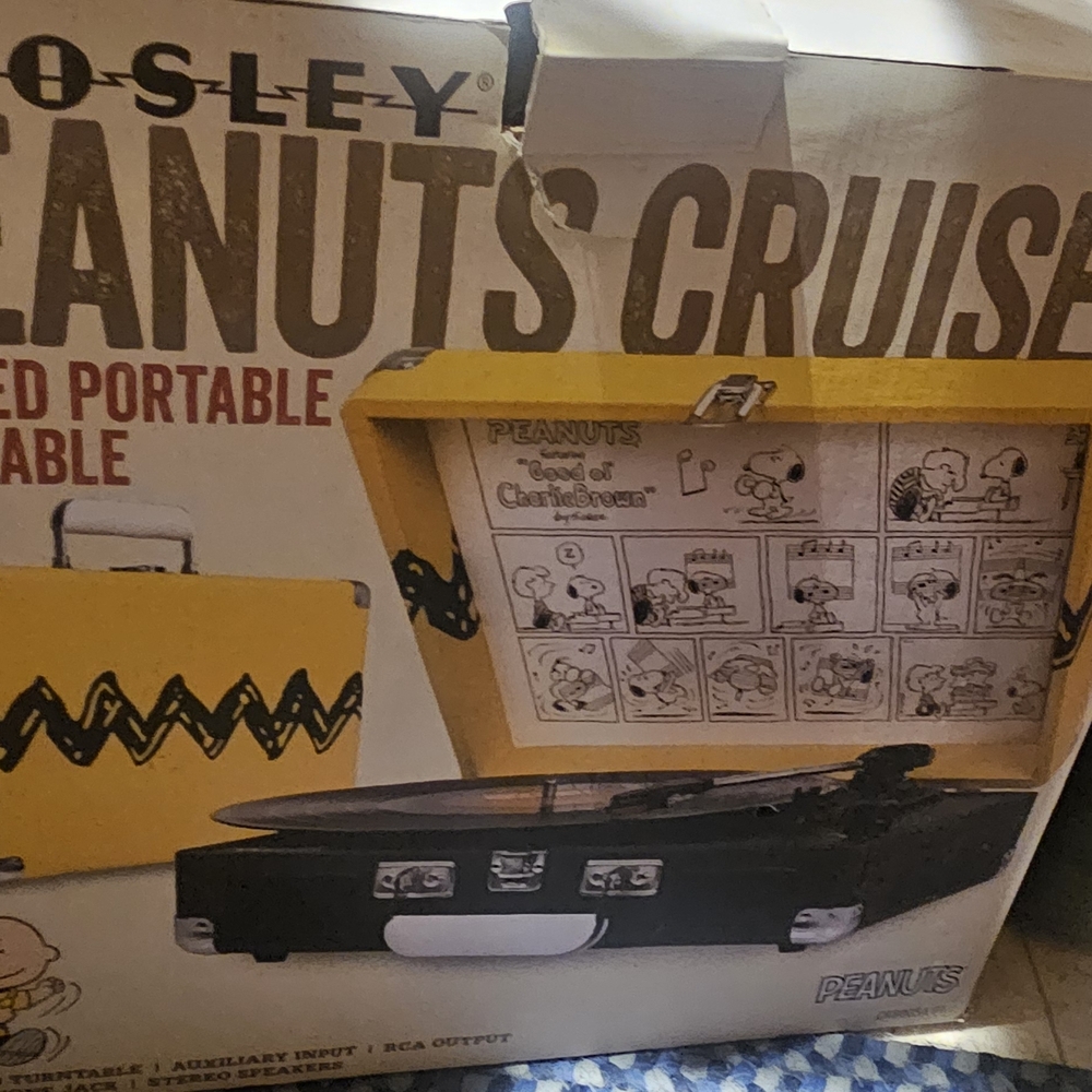 Crosley Peanuts Cruiser Turntable - Yellow and Black